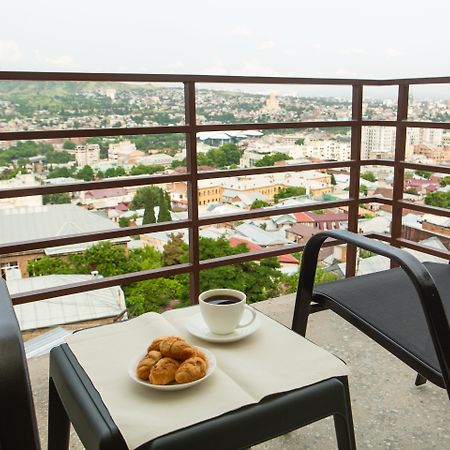 Vista Hotel 트빌리시 외부 사진