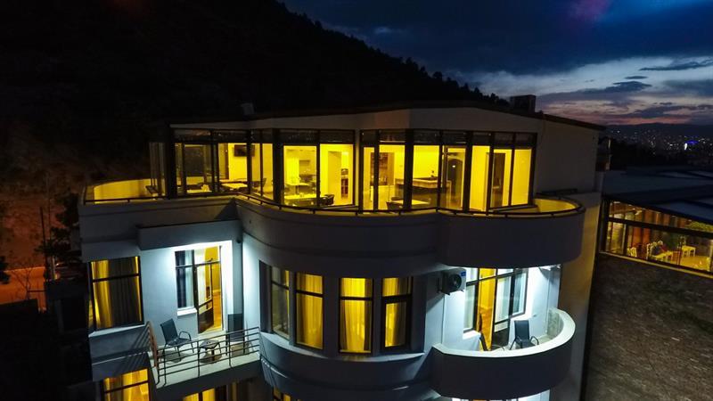 Vista Hotel 트빌리시 외부 사진